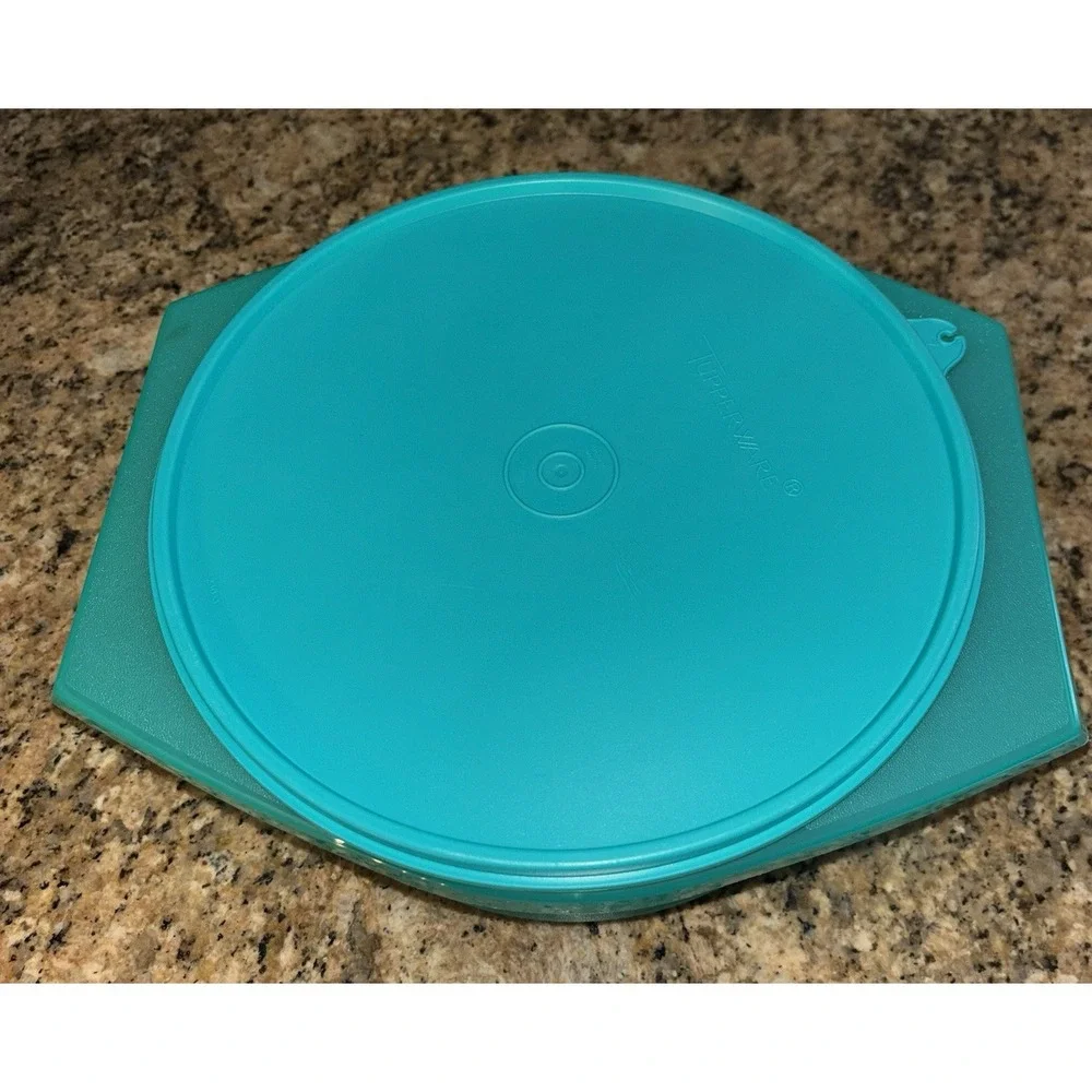 Tupperware Tortilla Keeper #1283 Teal with Lid